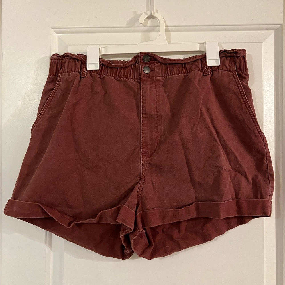 Target Universal Thread Paper Bag Shorts Size XXL 💕